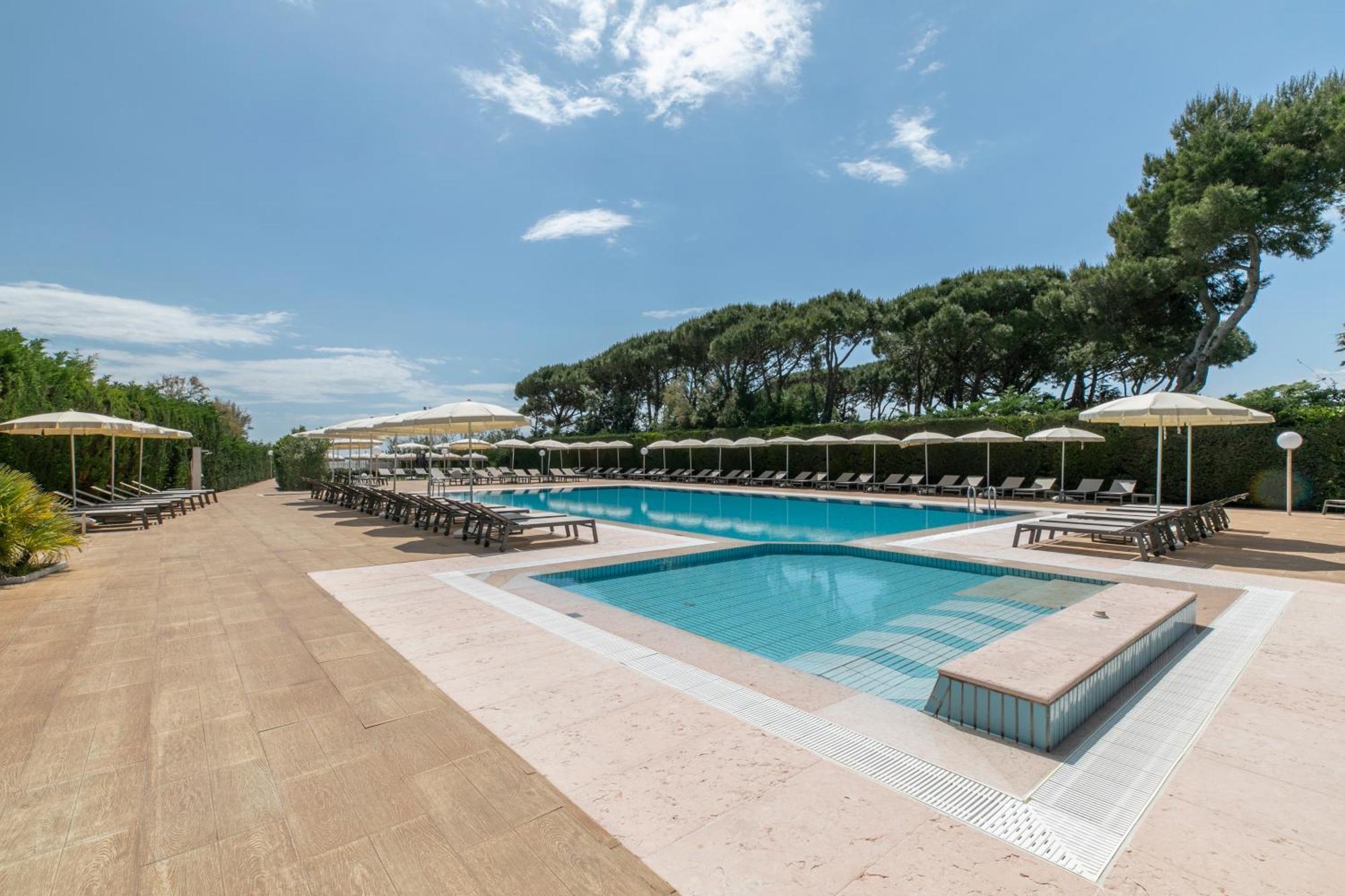 Hotel Gallia & Resort Lido di Jesolo Luaran gambar