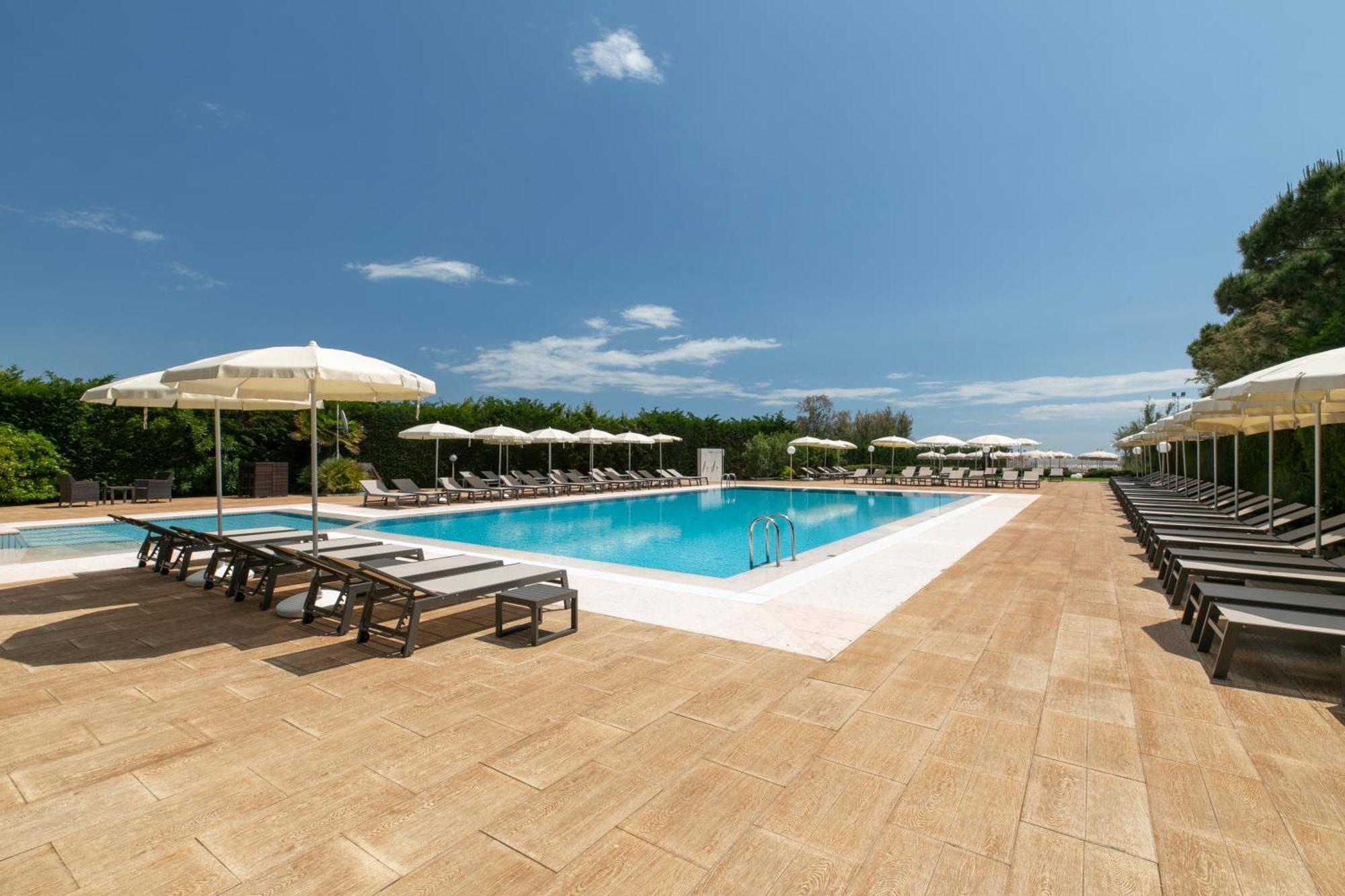 Hotel Gallia & Resort Lido di Jesolo Luaran gambar